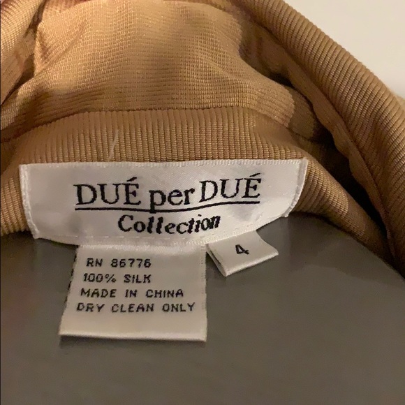 Blazer - Picture 4 of 4